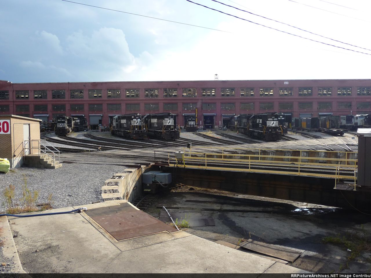 ns altoona loco shops